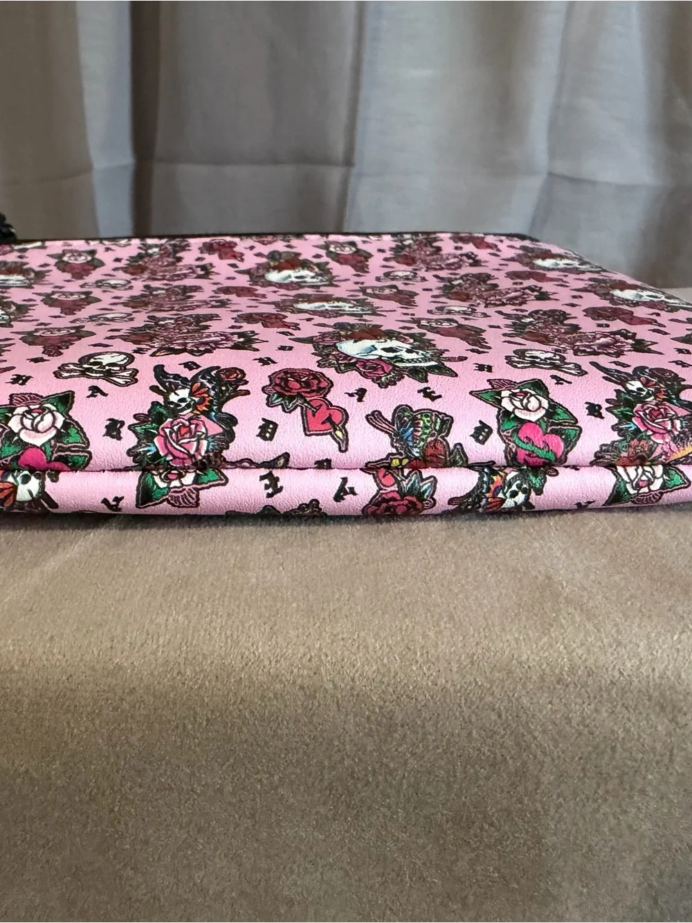 Ed Hardy Y2K Pink Skull & Flower Graphic Wristlet Pouch / Makeup Bag NWT